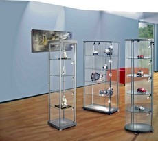 Rundvitrine \"expoline\"